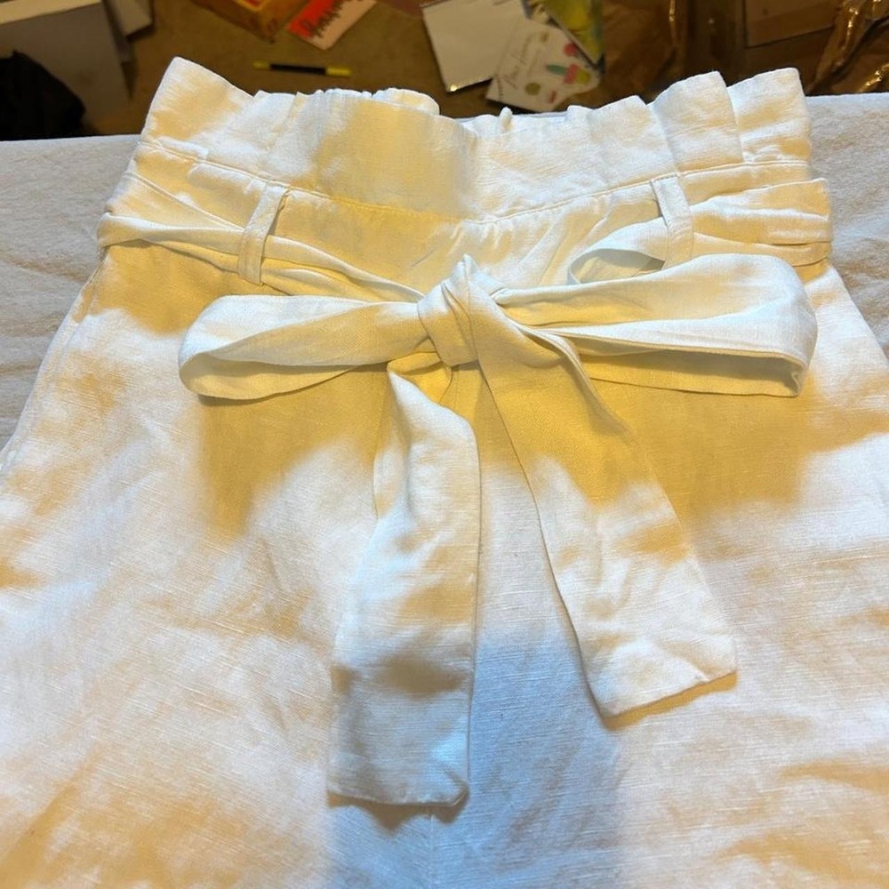 Preppy coastal white linen blend pants with tie waist - Picture 2 of 5